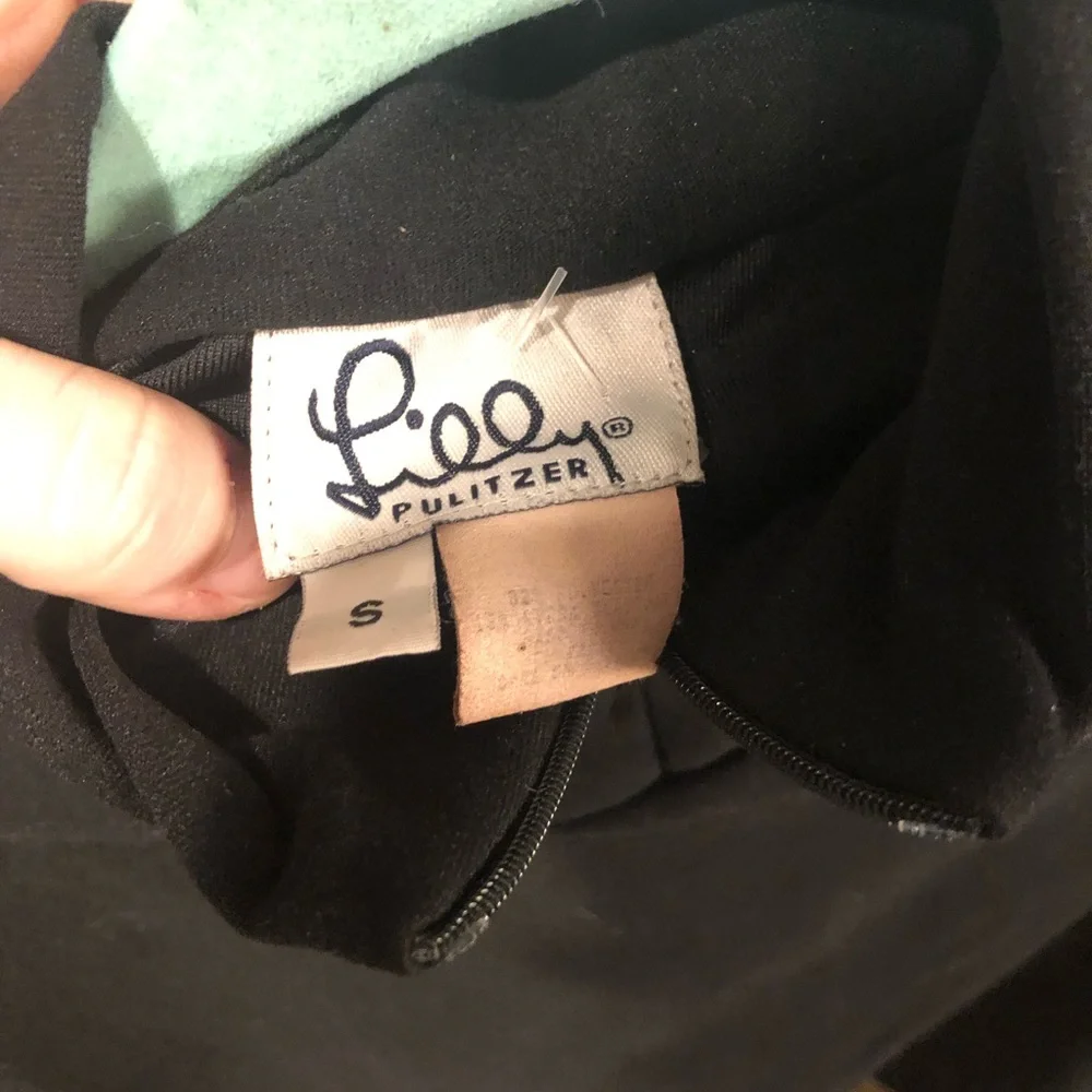 Lily Pulitzer 1/3 zipper up Black Size small - Picture 3 of 4